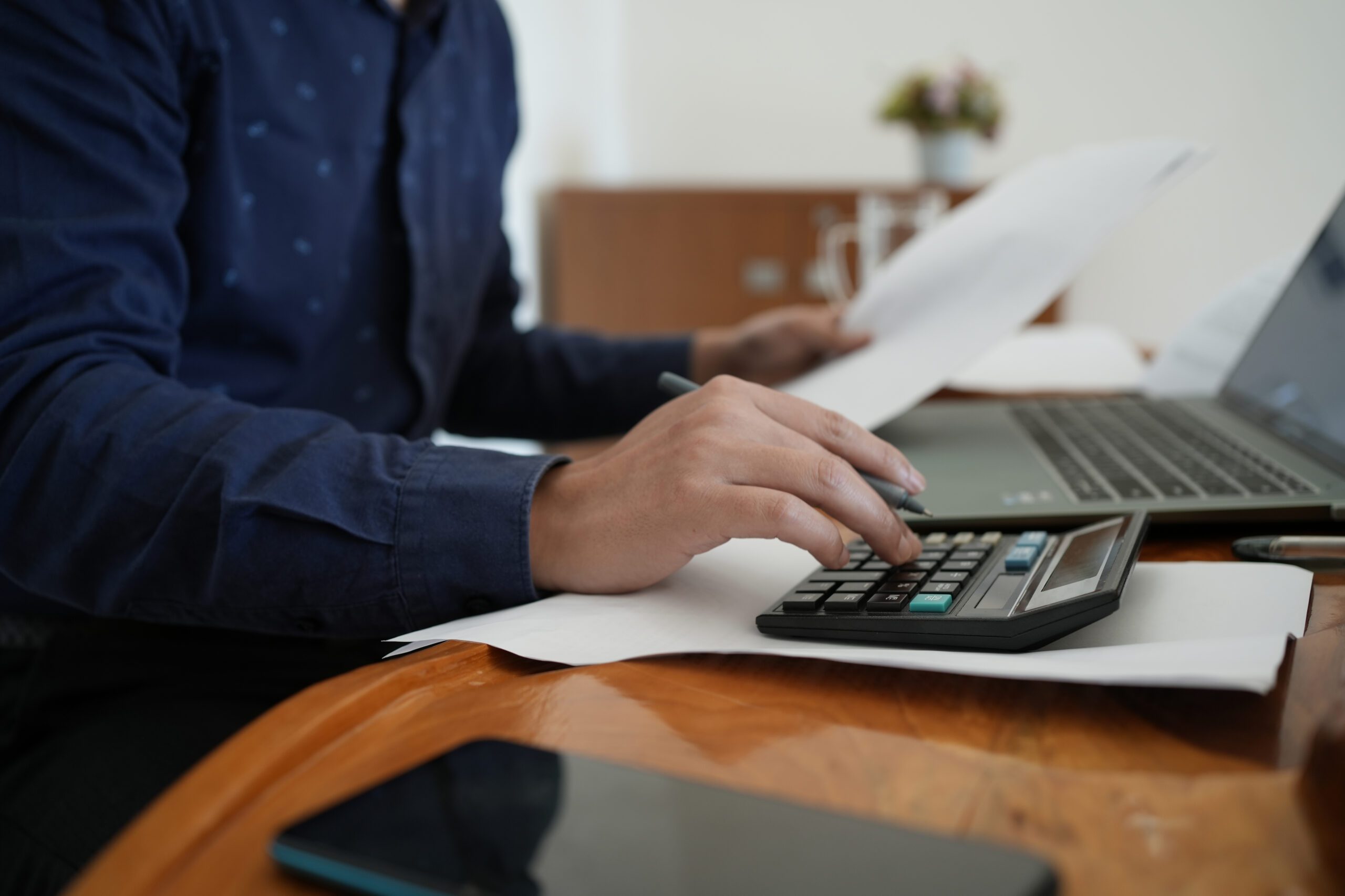 calculate labor costs