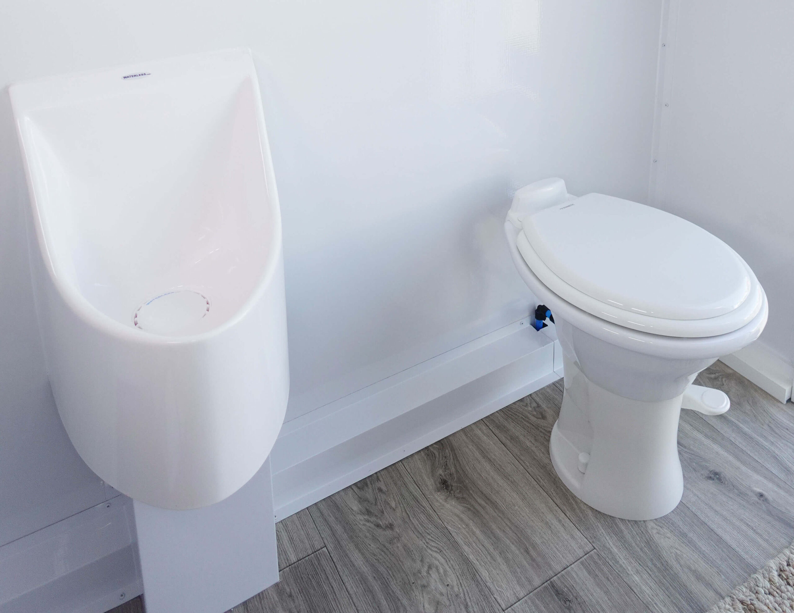 restroom trailer business